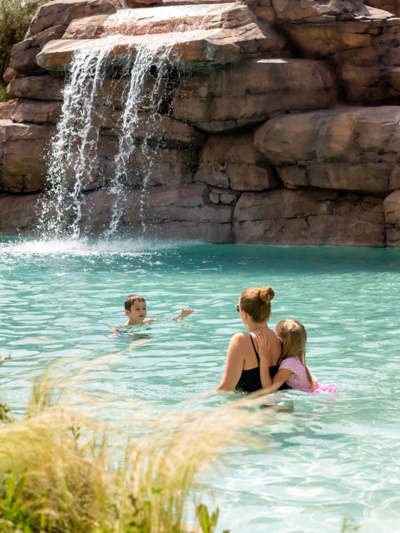 Oasis Lodges — Day pass piscine 2